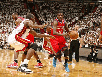 nba湖人vs勇士_nba湖人vs勇士全场录像_免费观看精彩的nba湖人vs勇士比赛视频[绿茵直播]